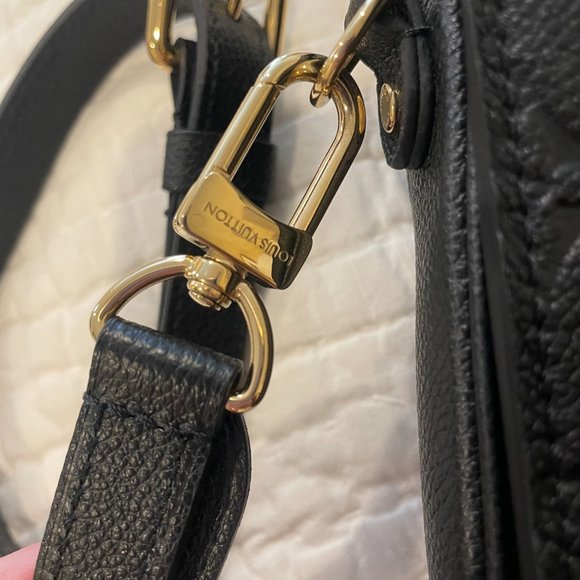 Louis Vuitton~ POCHETTE METIS~ Black - Picture 13 of 16